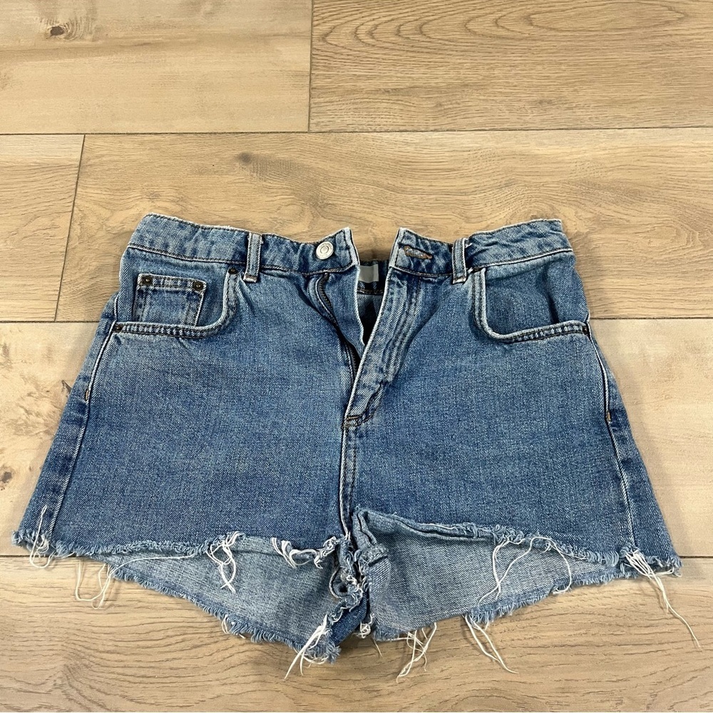 Topshop Moto Mom Shorts Denim Women's Jean Shorts Cutoff Frayed hem - Picture 4 of 13